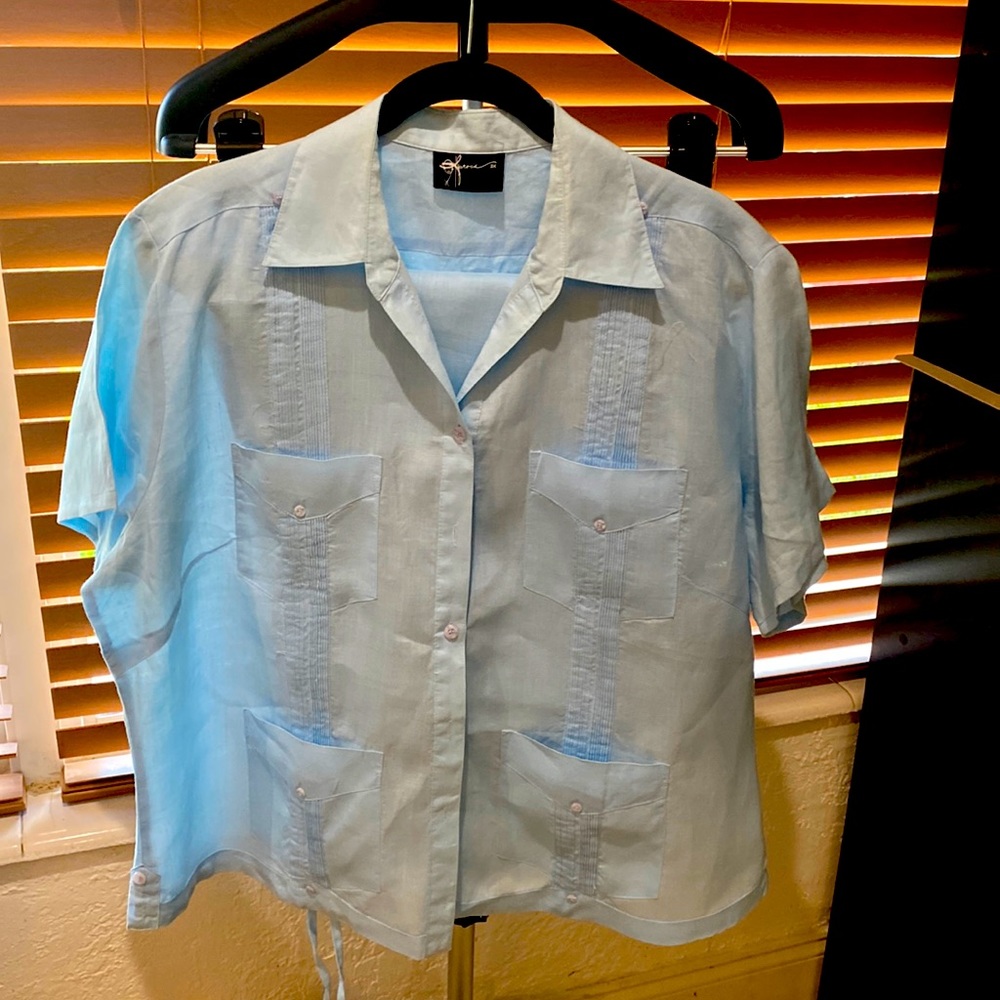 Adorable baby blue linen pantsuit.Chest 50”,waist 48”